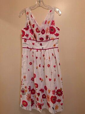 Dressbarn White Floral V Neck Dress 10